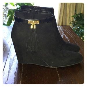 Black wedge ankle boot